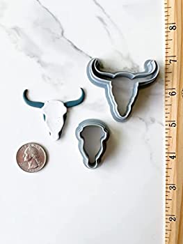 【中古】【輸入品・未使用】ポリマー クッキー カッター ? The Clayful Co ベッシー 牛の頭蓋骨 2個セット ? プラスチックカッター ジュエリーとイヤリングの形｜スカイマーケットプラス