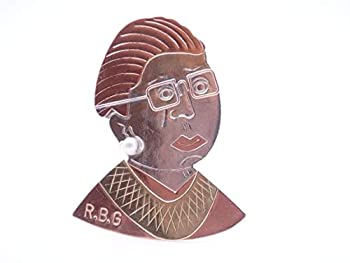 【中古】【輸入品・未使用】Justice Ruth Bader Ginsburg RBG ピンブローチ ブロンズニッケルと銅 ギフトボックス入り｜スカイマーケットプラス
