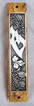 【中古】【輸入品・未使用】Olive Wood Mezuzah with Scroll by YourHolyLandStore [並行輸入品]
