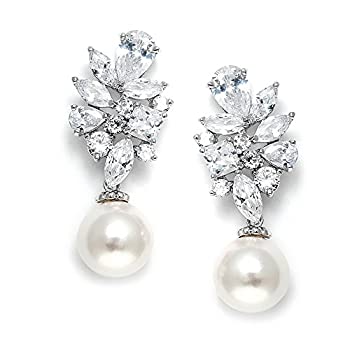 【中古】【輸入品・未使用】Mariell Bold キュービックジルコニアクラスター ウェディング ブライダルピアス ライトアイボリーのパールドロップ 本物のプラチナメッキ