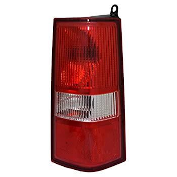 【中古】【輸入品・未使用】TYC 11-6837-00-1 交換用右テールランプ｜スカイマーケットプラス