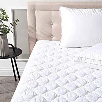 【中古】【輸入品・未使用】(King) - Classic Brands Defend-A-Bed Deluxe Quilted Waterproof Mattress Protector, King|スカイマーケットプラス