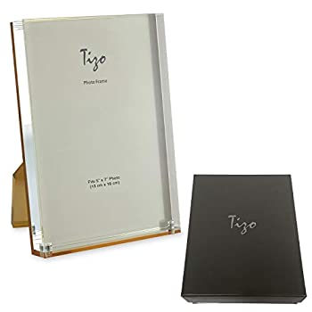 【中古】【輸入品・未使用】Tizo 縦型 5 x 7 ルーサイト写真フレーム 丈夫な厚さ1インチ クリアルーサイト&マグネット留め エレガントで実用的なブティック品質フォトフレー