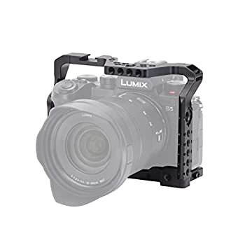 【中古】【輸入品・未使用】Nitze S5ケージ Panasonic Lumix S5用 NATOレール内蔵 - TP-LS5