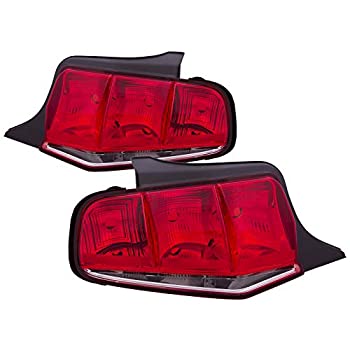 【中古】【輸入品・未使用】HEADLIGHTSDEPOT テールライトセット シンプルデザイン レッドクリアレンズ ペア 2010～2012年マスタング/シェルビーGT500対応