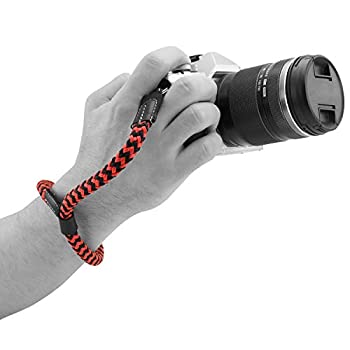【中古】【インポート品・未当てはめる】MegaGear SLR、デジタル一眼一眼レフ写真機用コットンリストストラップ (赤いこと)
