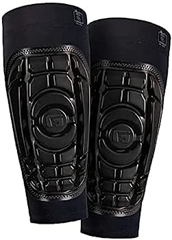 【中古】【インポート品・未当て嵌める】G-FORM ジーフォーム Pro-S コンパクトシンガード 若い者 蹴球プロテクター お坊っちゃん 脛 すね シンかばい立て お坊っちゃん用 1有りの実