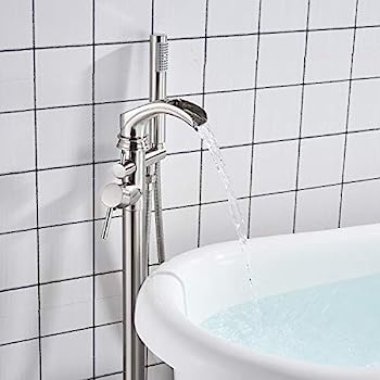 【中古】【輸入品・未使用】Senlesen バスルーム シングルハンドル 自立式 バスタブ 蛇口 床取り付け ウォーターフォール 浴槽フィラー ハンドシャワーセット つや消しニッ