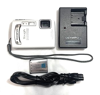 【中古】【似つかわしい】OLYMPUS 雨合羽デジタル写真機 TOUGH TG-310 白いこと 3m雨合羽 1.5m耐落下ぼうぜん自失 -10℃耐低温 1400万絵素 3.6倍光学望遠レンズ 2.7型液晶 TG-310 WHT