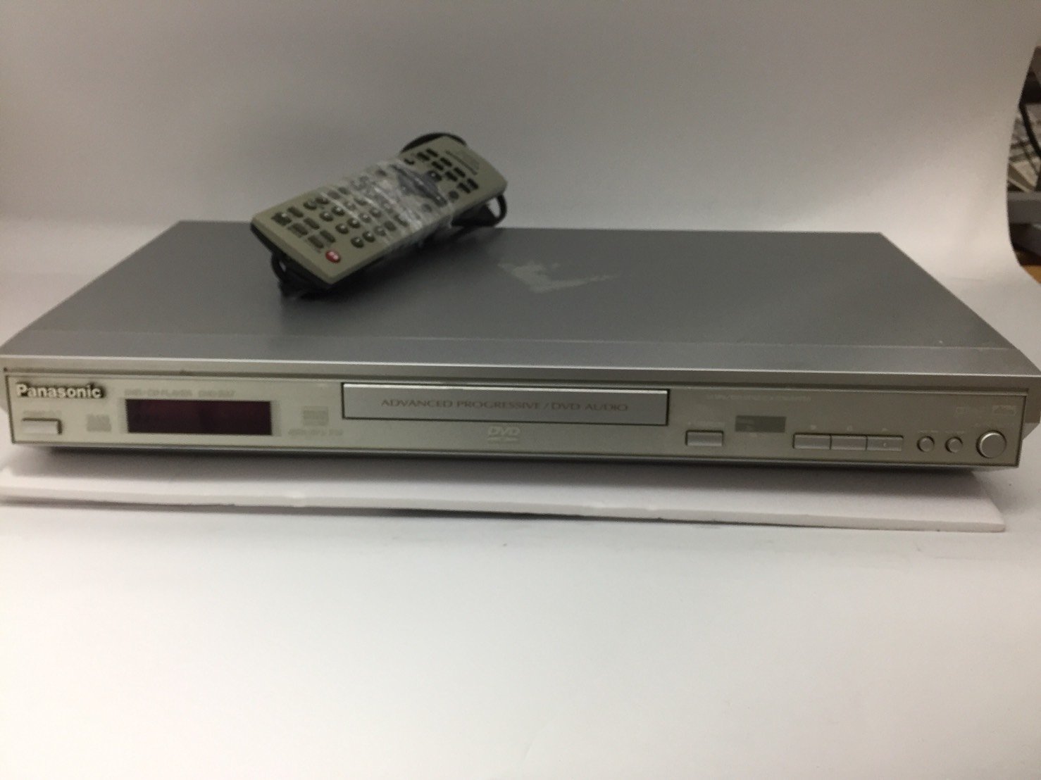 【中古】【非常に良い】パナソニック DVDプレーヤー DVD-S37-S