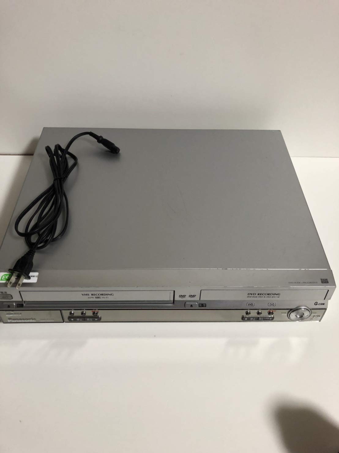 【中古】【非常に良い】パナソニック DVDレコーダー VHSビデオ一体型 DIGA DMR-ES30V-S