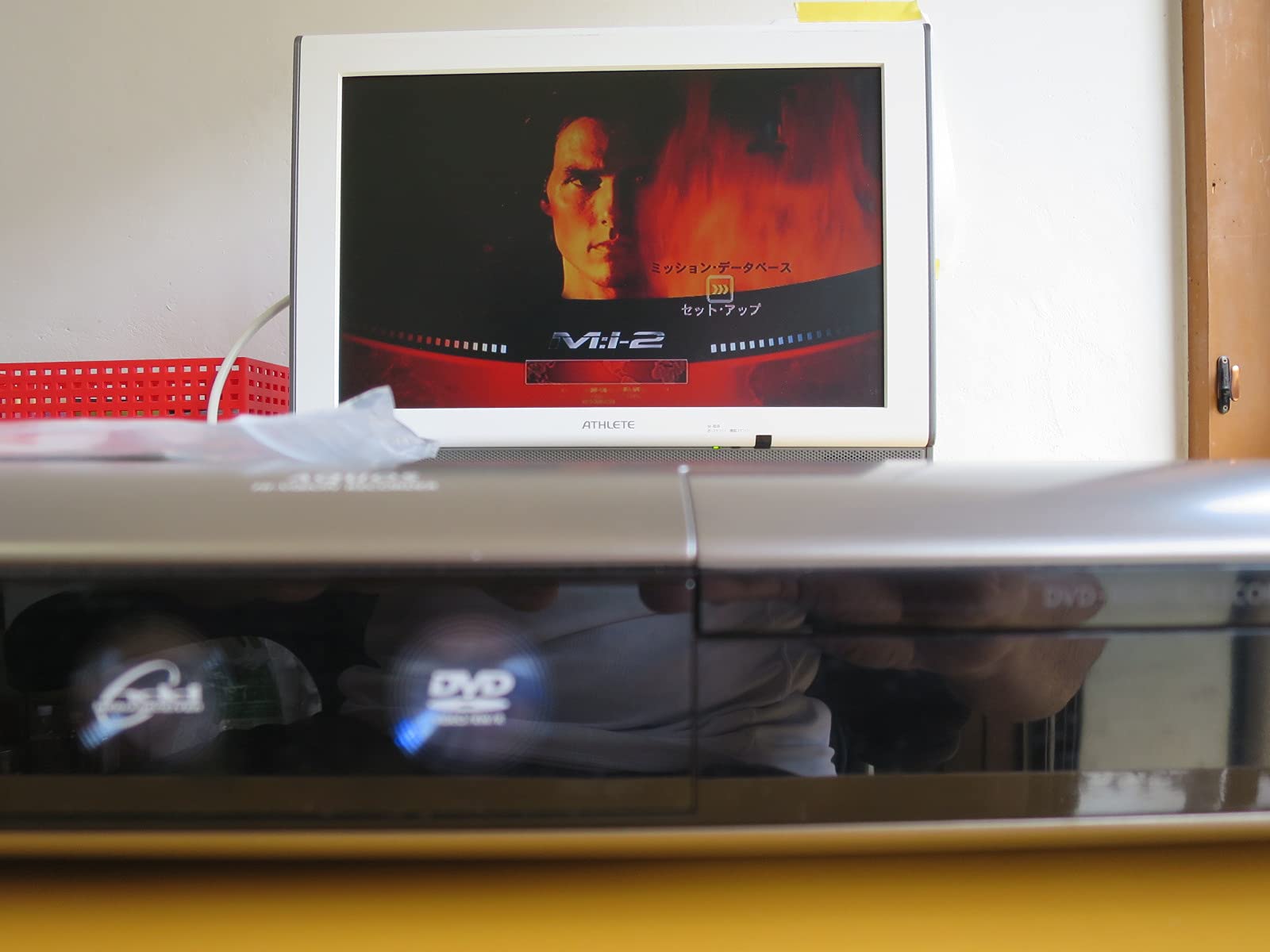 【中古】【非常に良い】SHARP　シャープ　DV-AC82　デジタルハイビジョンレコーダー　（HDD/DVDレコーダー）　AQUOS　アクオス　HDD：250GB　地デジ対応