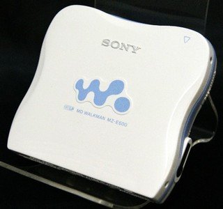 【中古】【人並み外れたに好いたらしい】SONY ソニー MZ-E600（W) 白いこと 携帯型MD電気蓄音機 MDLP相応う （MD生まれ変わり専用機/MDウォークマン）