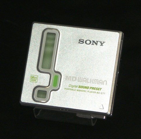 【中古】【非常に良い】SONY ソニー MZ-E77 ポータブルMDプレーヤー MDLP非対応 （MD再生専用機/MDウォークマン）