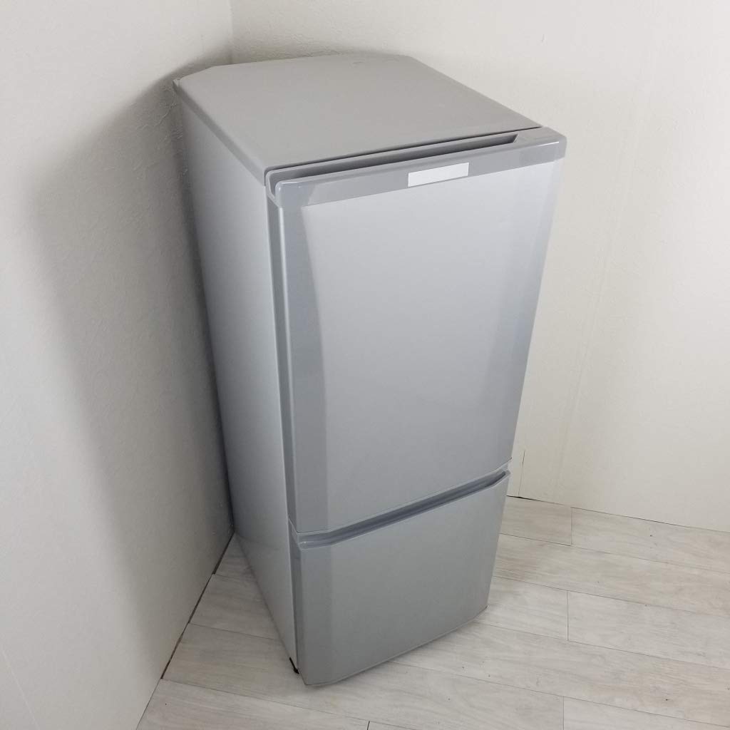 【中古】【非常に良い】MR-P15C-S(ピュアシルバ-) Pシリ-ズ 2ドア冷蔵庫 右開き 146L