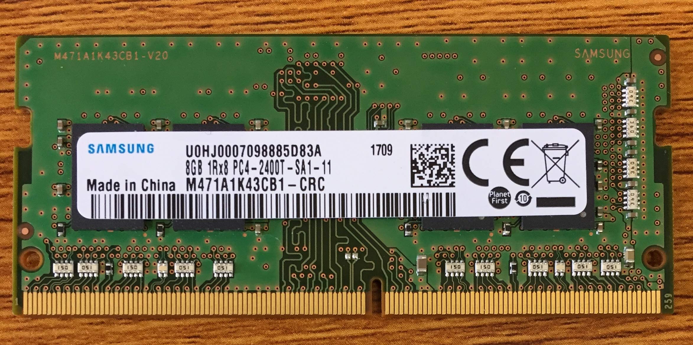 【中古】【人並み外れたに好いたらしい】FMS ｻﾑｽﾝ ﾉｰﾄ用ﾒﾓﾘ 8GB DDR4 2400MHz マイコン4-19200 1.2V M471A1K43CB1-CRC