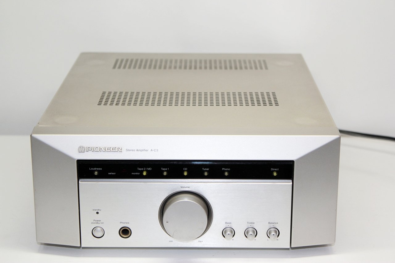 【中古】【人並み外れたに好いたらしい】Pioneer 先駆者 A-C3 プリメインアンプ 先駆者