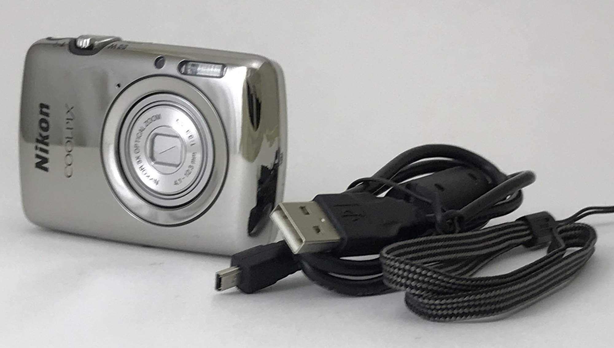 【中古】【非常に良い】Nikon デジタルカメラ COOLPIX S01 超小型ボディー タッチパネル液晶 ミラーシルバー S01SL