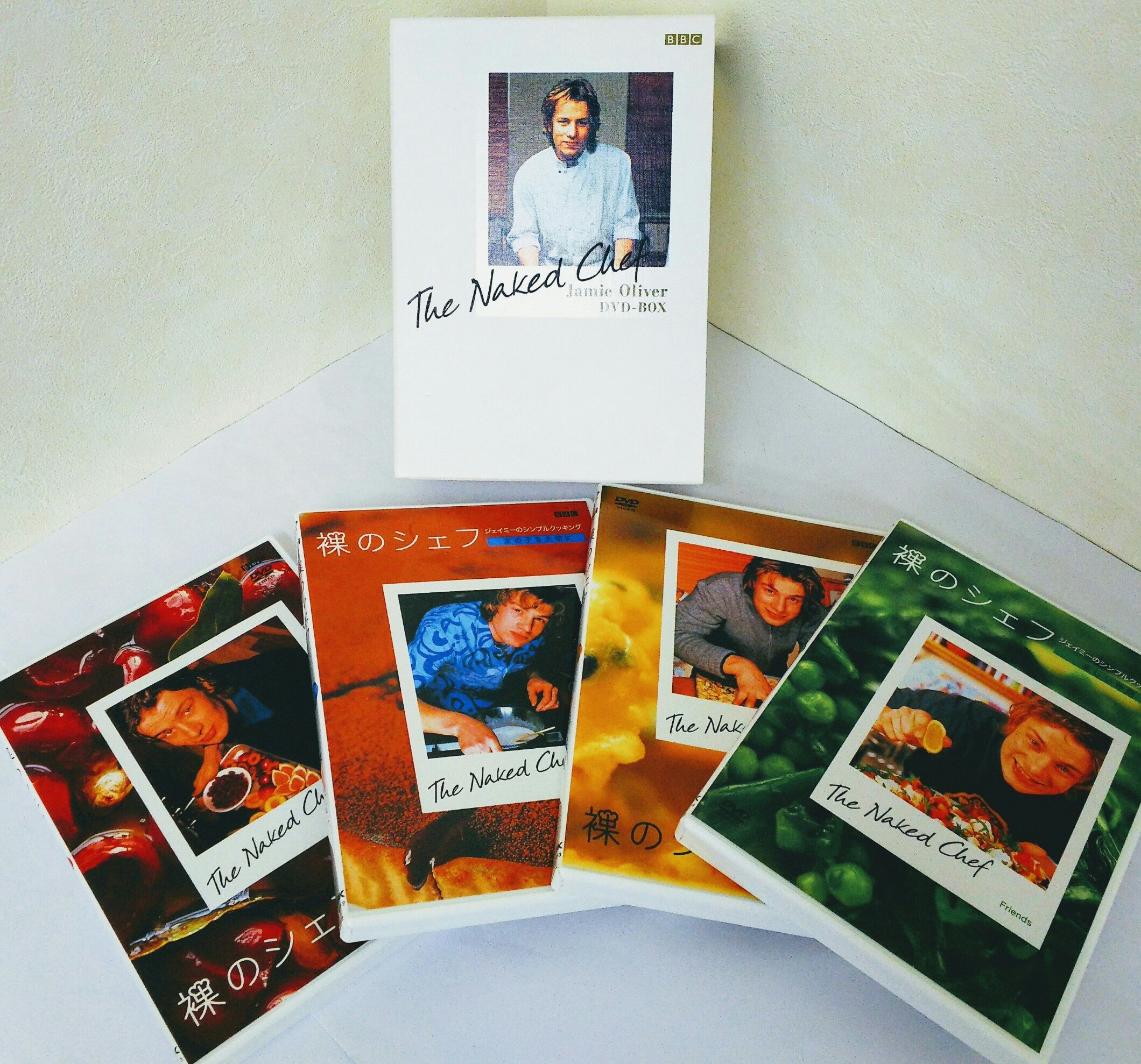 【中古】【非常に良い】裸のシェフ ― ジェイミーのシンプルクッキング DVD-BOX