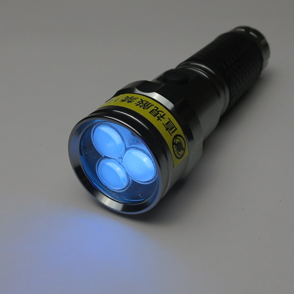【中古】【非常に良い】コンテック(kontec) 日亜化学工業社製UV-LED搭載 3灯パワーブラックライト 【実用点灯20時間】 PW-UV343H-02