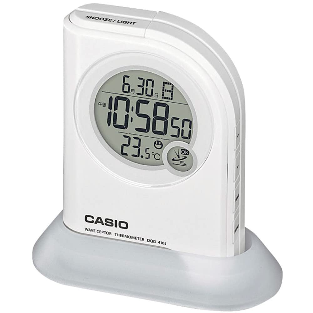 【中古】【非常に良い】CASIO(カシオ) 目覚まし時計 電波時計 ホワイト 白 デジタル 懐中電灯 機能 温度 カレンダー DQD-410J-7JF