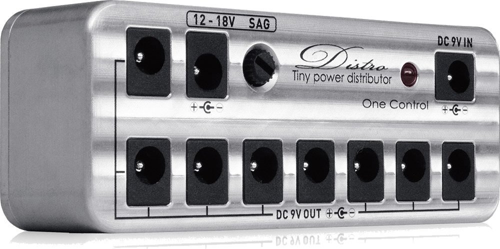 【中古】【非常に良い】One Control ワンコントロール エフェクター用 パワーサプライ スターターキット Distro All In One Pack シャイニーシルバー (DCケーブル、アダプタ付き)