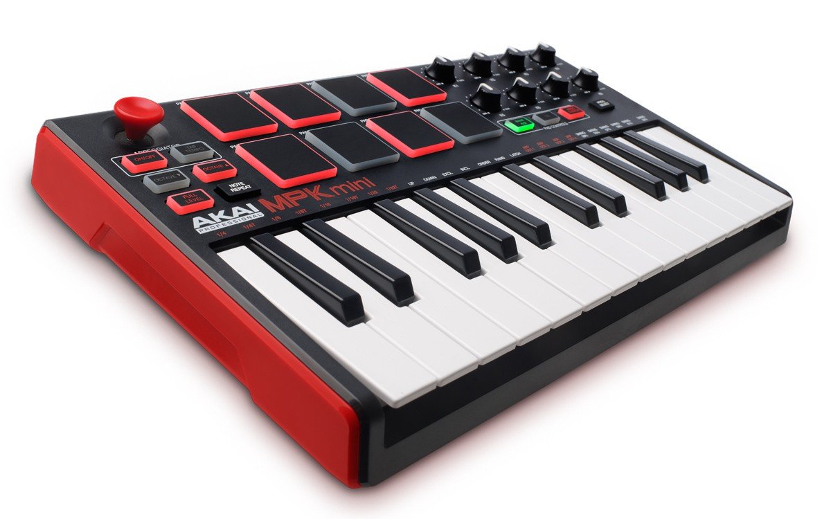 【中古】【非常に良い】Akai Professional USB MIDIキーボードコントローラー 8パッド MPK mini MK2
