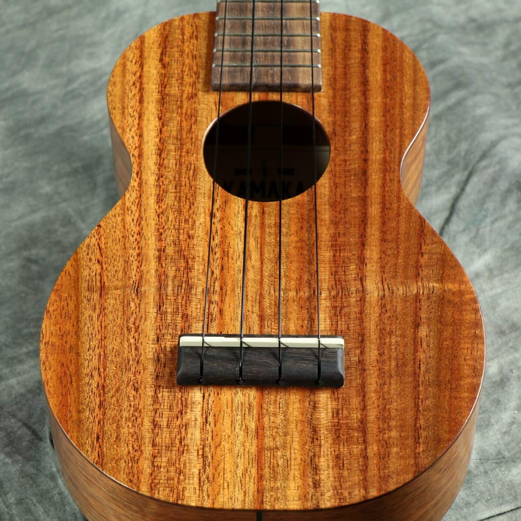 【中古】【非常に良い】【KAMAKA】HF-1 カマカ ソプラノ ウクレレ(ハワイアンコア材単板 ハワイ産 ハードケース付)