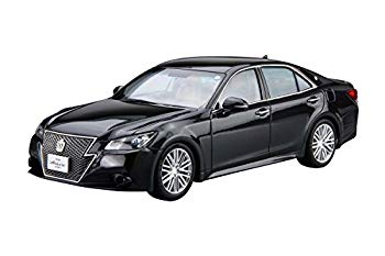 【中古】青島文化教材社 1/24 ザ・モデルカー トヨタ GRS214/AWS210 クラウンアスリートG '13 プラモデル ggw725x