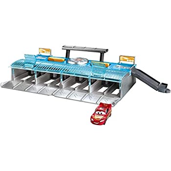 【中古】カーズ3 / クロスロード 2018 マテル ミニカー キャリーケース ポータブル プレイセット アルティメット ランチャー / Disney PIXAR CARS 3 MATT｜スカイマーケットプラス