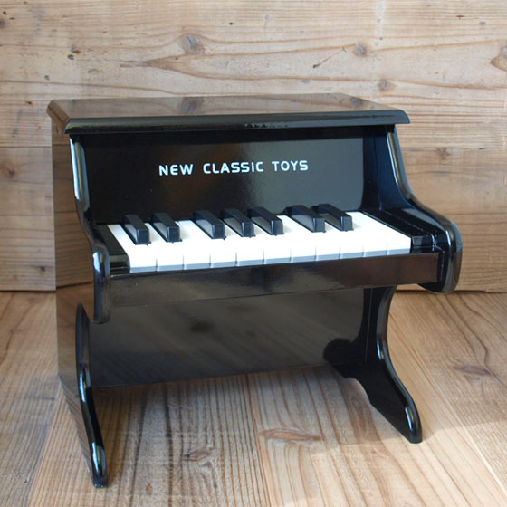 classic toys piano