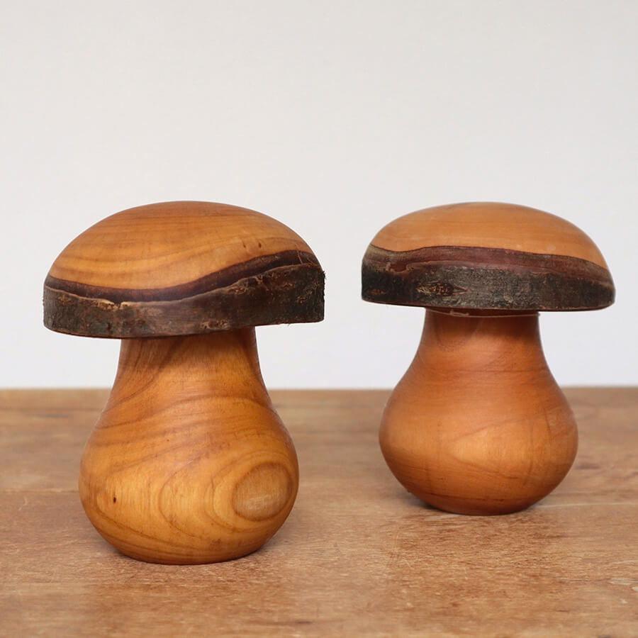 ドイツ　アンティーク　小人　キノコ 楽天市場】ドイツ製 オブジェ 木製 キノコ 北欧 置物 玄関