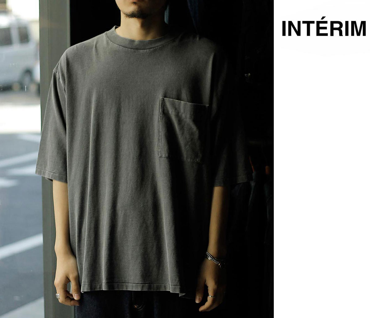 インテリム INTERIM ヴィンテージ フェード ブラック ハイパービッグ ポケット Tシャツ VINTAGE FADE BLACK HYPER BIG POCKET T-SHIRT (IT26S251)