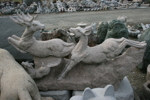 大小の木の彫刻オブジェ2点セット。台座付き。 楽天市場】FRPオブジェ 花模様の壺（台座付き）ローマストーン