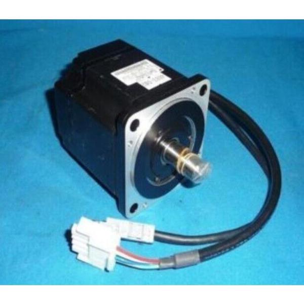 【新品◆適当お願いごと書◆貨物輸送無料】YASKAWA サーボ原動機 SGMPH-04AAAG12B【６ヶ月引き受ける】