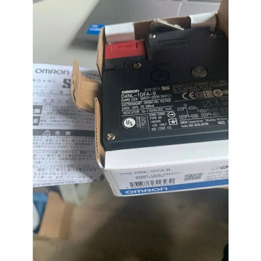 【新品◆適当お願いごと書◆貨物輸送無料】OMRON D4NL-1DFA-B 小っちゃい電磁鍵を掛ける セーフティドアスイッチ ◆ 6ヶ月引き受ける