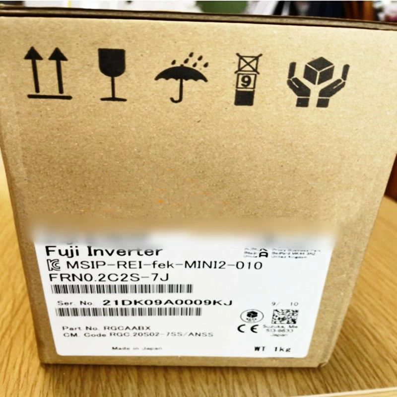 【新品◆適格請求書◆送料無料】 FUJI 富士電機 FRN0.2C2S-7J 0.2KW 200V 用インバータ【６ヶ月保証】