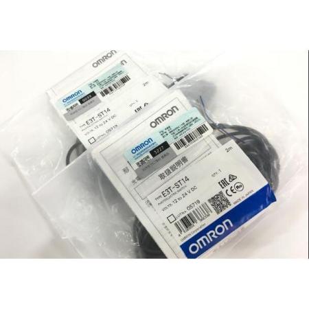 【新品◆適当お願いごと書◆貨物輸送無料】OMRON オムロン E3T-ST14 アンプリファイアー内蔵形光電検出器 ◆ 6ヶ月引きうける