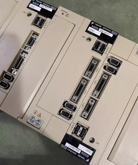 【新品◆適格請求書◆送料無料】YASKAWA サーボドライバー SGDS-20A12AY27【６ヶ月保証】