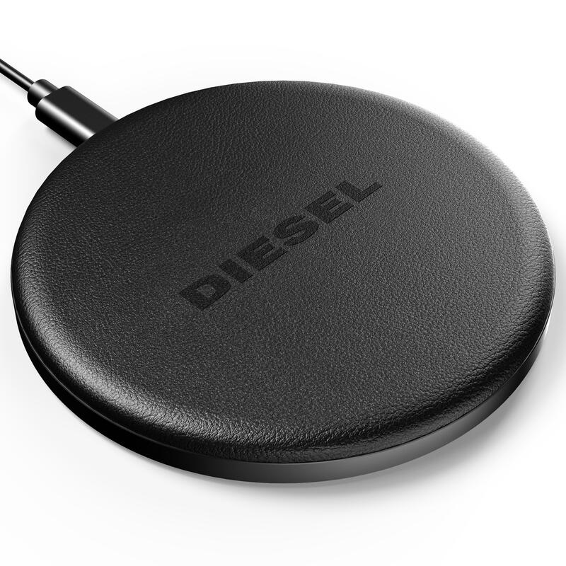 1399円 休み Diesel ワイヤレス充電器 Fw スマホ多機種対応 Qi規格 ディーゼル ワイヤレスバッテリー ブラック