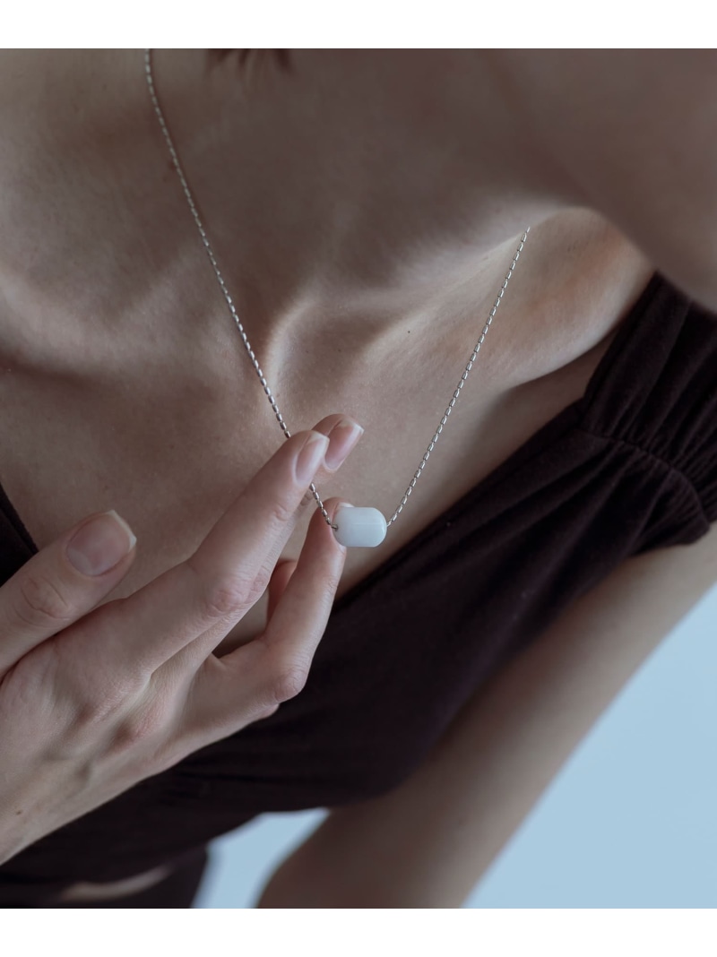 SMELLY so' white jade necklace SMELLY スメリー アクセサリー・腕時計 ネックレス ホワイト【送料無料】[ Fashion]