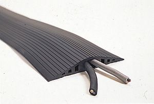 【送料無料】ジェフコム デンサン SFP-1931BK ソフトカラープロテクター 5m ブラック SFP1931BK｜スマイル本舗　店