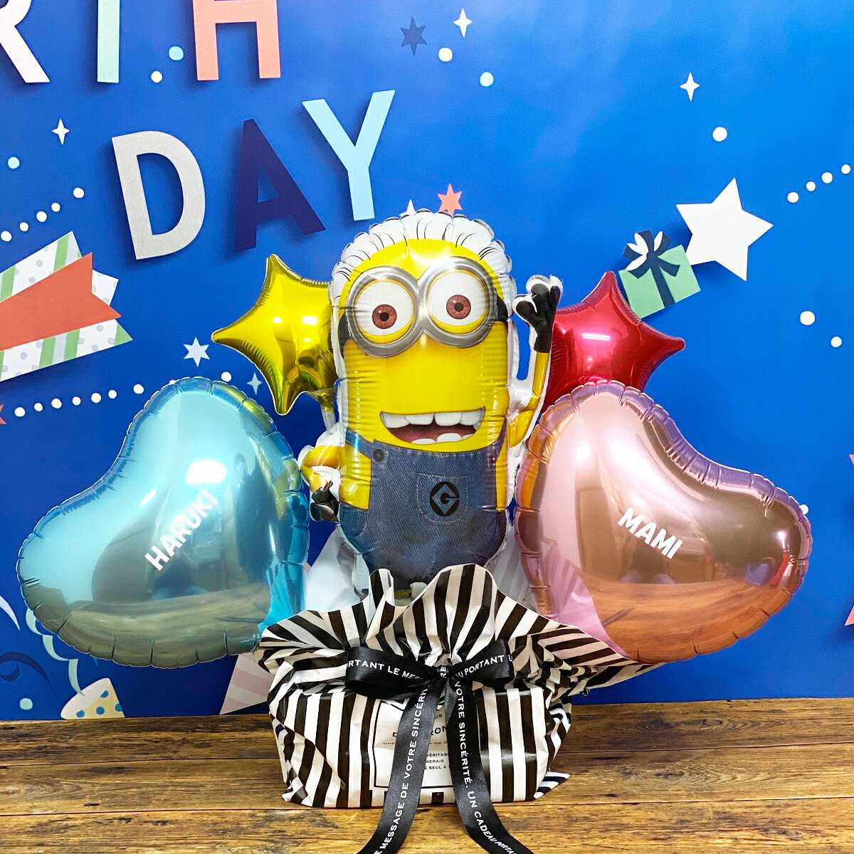 楽天市場 送料無料 バルーン 電報 ミニオン ミニオンズ 結婚式 アレンジ 誕生日 ウェディング 名入れ スマイルポップ おむつケーキ