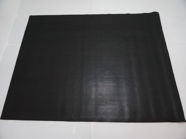 1tトラック用荷台ゴムマット(1枚)2438mm×1524mm×約6mm厚ゴムシートゴム板荷物保護下敷き船舶住宅養生倉庫1トントラックマット