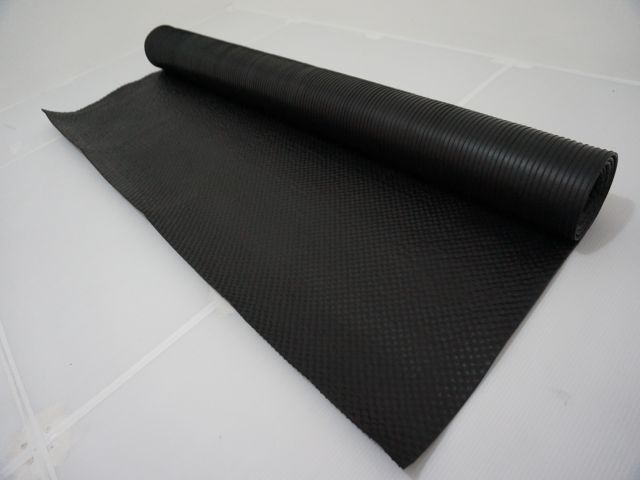1tトラック用荷台ゴムマット(1枚)2438mm×1524mm×約6mm厚ゴムシートゴム板荷物保護下敷き船舶住宅養生倉庫1トントラックマット