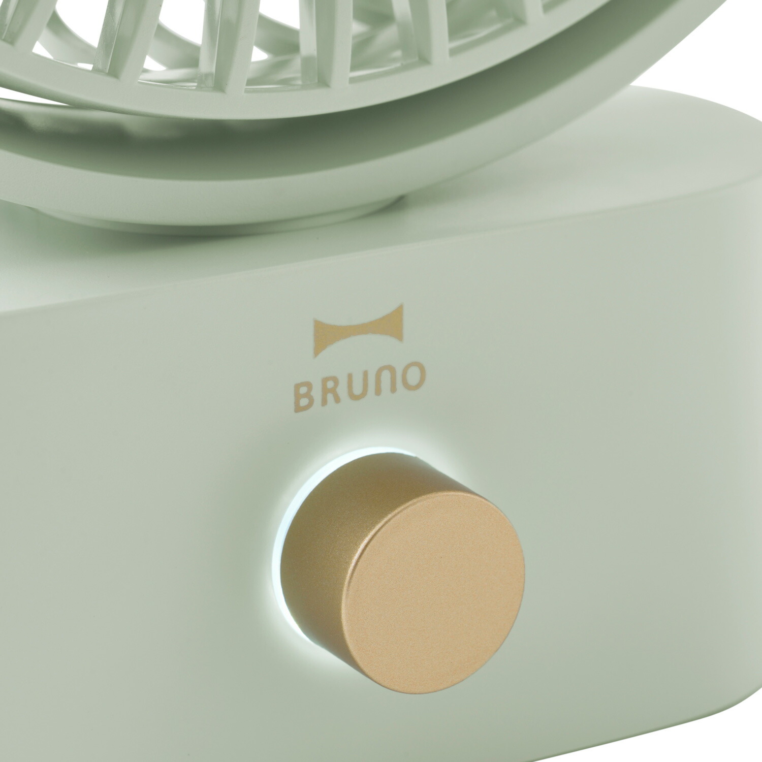 BRUNOブルーノ扇風機サーキュレーターポータブルスイングデスクファン卓上首振りUSB充電式PORTABLESWINGDESKFANホワイトレッドグリーン白BDE061-GRG