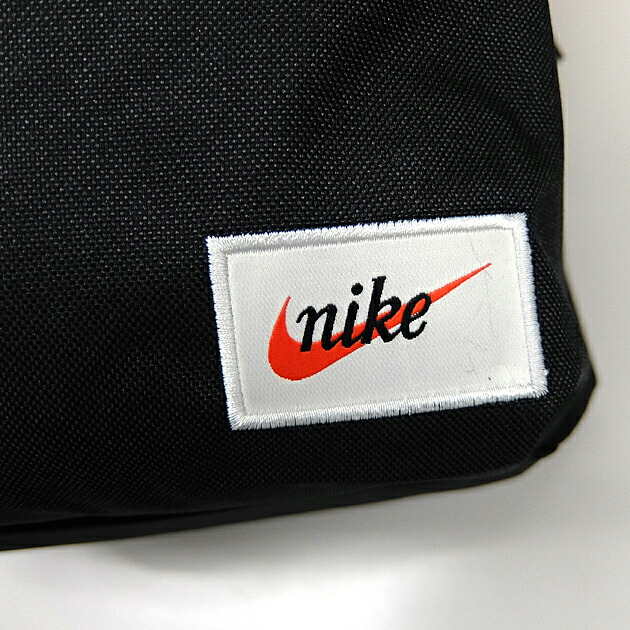 nike heritage label