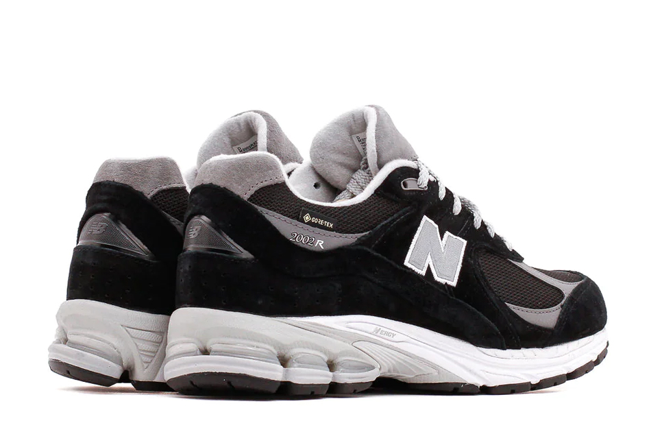 ブリヤンテス・レッド NEW BALANCE M2002RXD GORE-TEX ゴアテックス