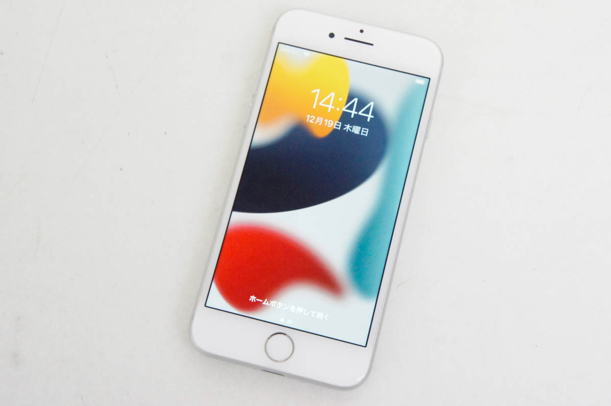 【中古】Apple iPhone7 32GB シルバー MNCF2J/A|エスネットショップ店