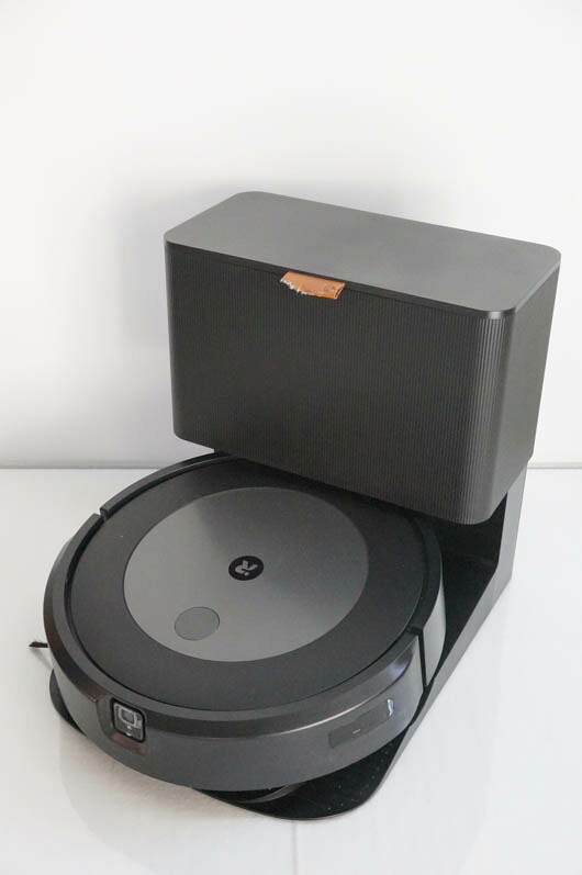 【中古】iRobotアイロボット ロボット掃除機 Roomba J7+ ルンバ RVE-Y2｜エスネットショップ店